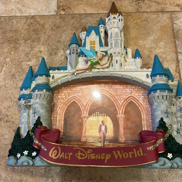 Walt Disney world picture frame - Picture 4 of 4